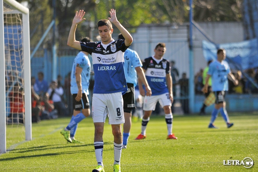 DOBLETE Y GOLEADOR